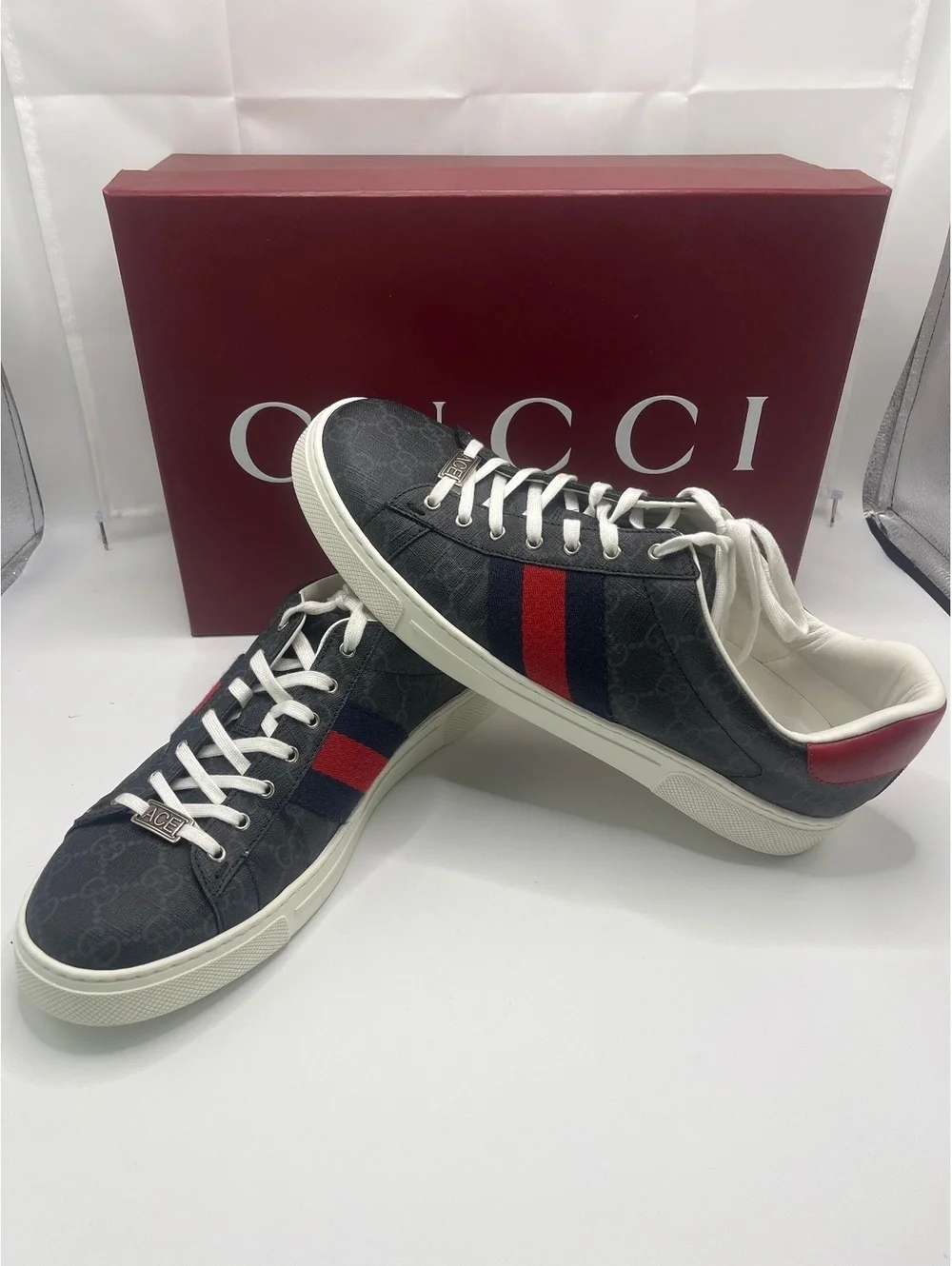 Gucci Mens Monogram New Ace GG Supreme Low Top Sneakers size 10 US Men’s